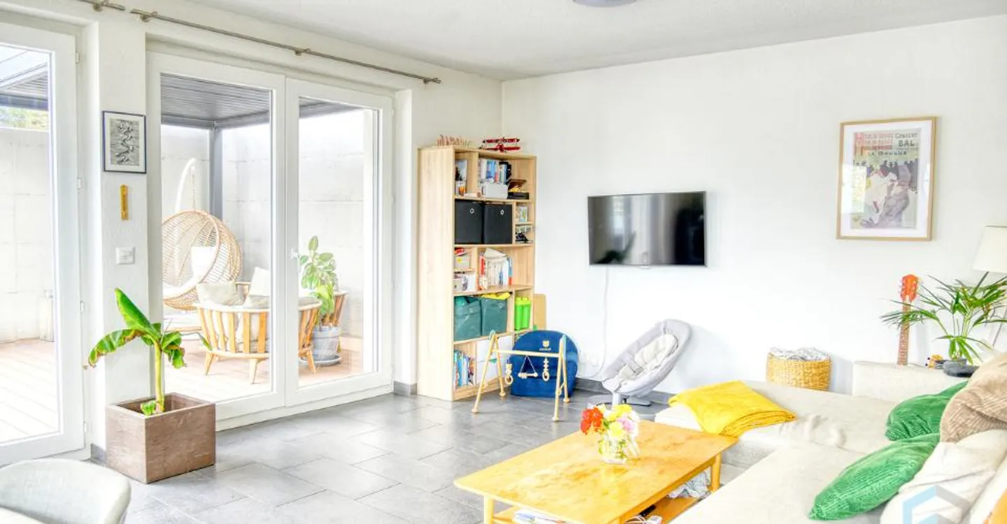 Exclusive Charming Detached Villa with 5 ½ Rooms in the Heart of the Vineyard - Photo 2 of 12