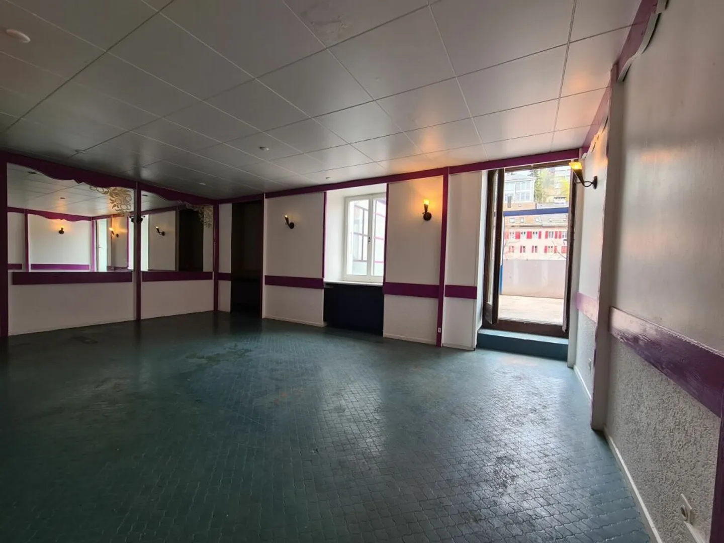 Restaurant und Gewerbefläche zu vermieten - Foto 4 von 12