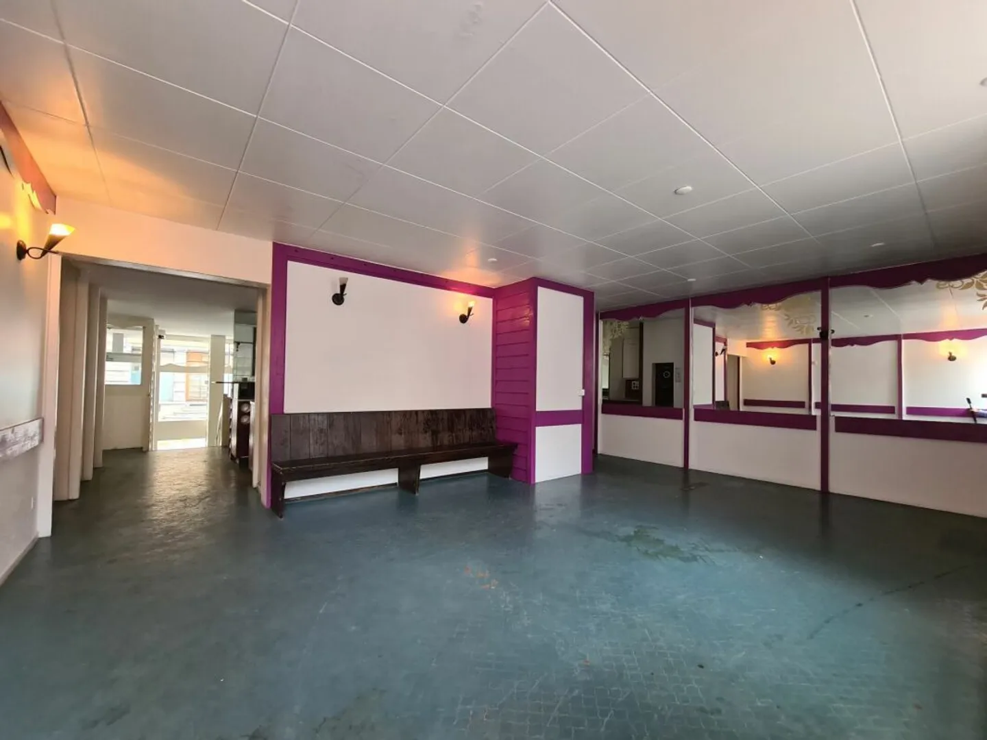 Restaurant und Gewerbefläche zu vermieten - Foto 6 von 12