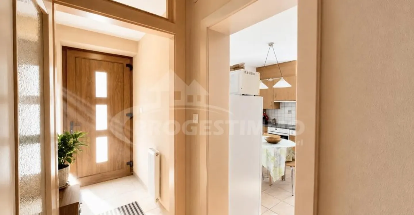 MAGNIFIKANTE 4,5-ZIMMER-WOHNUNG MIT UNVERBAUTER AUSSICHT IM HERZEN DER ALPEN - Foto 2 von 7