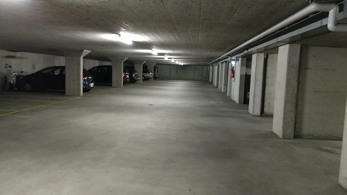 Posto auto - economico e buono, ma semplicemente buono.... - Foto 3 di 4