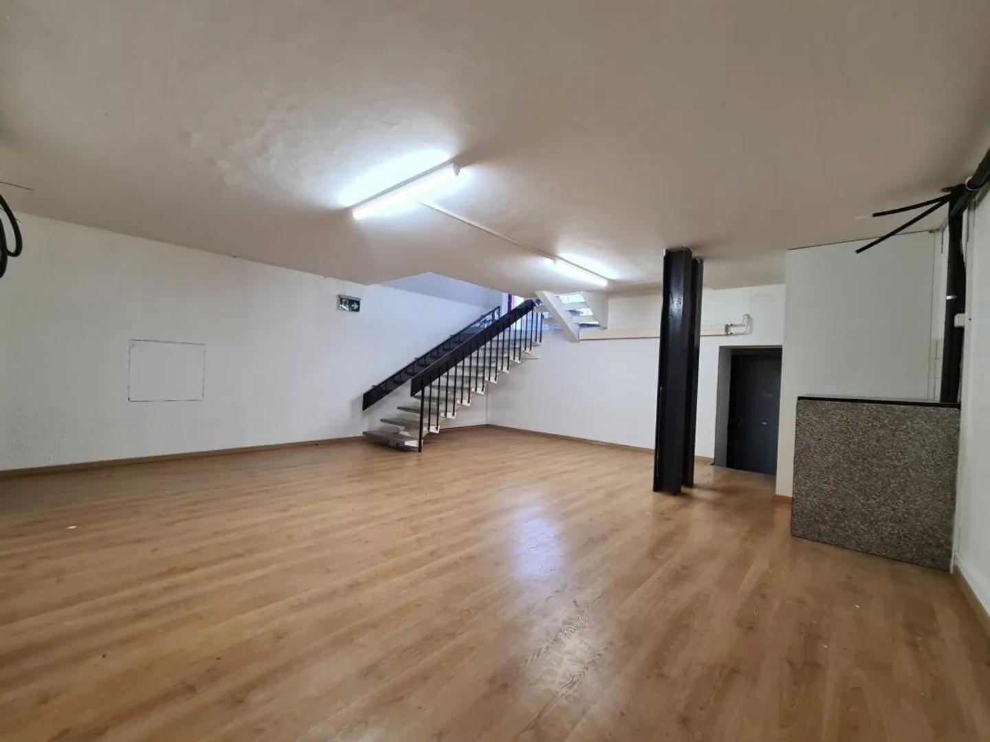 Restaurant und Gewerbefläche zu vermieten - Foto 11 von 12