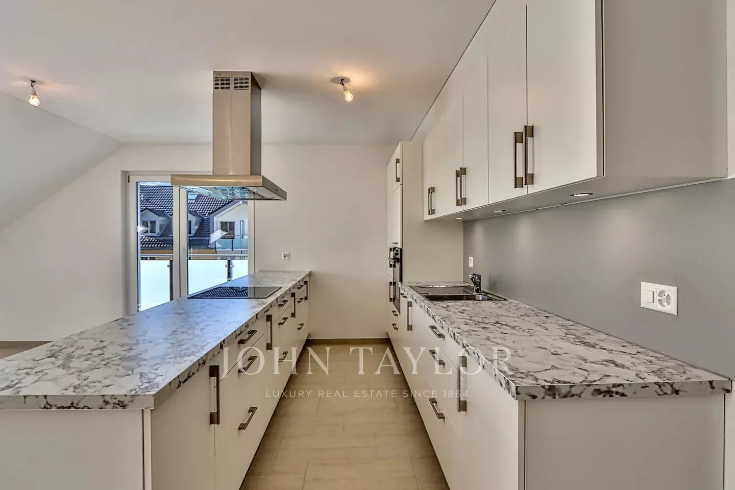Appartamento attico duplex di 5,5 locali - Foto 3 di 13
