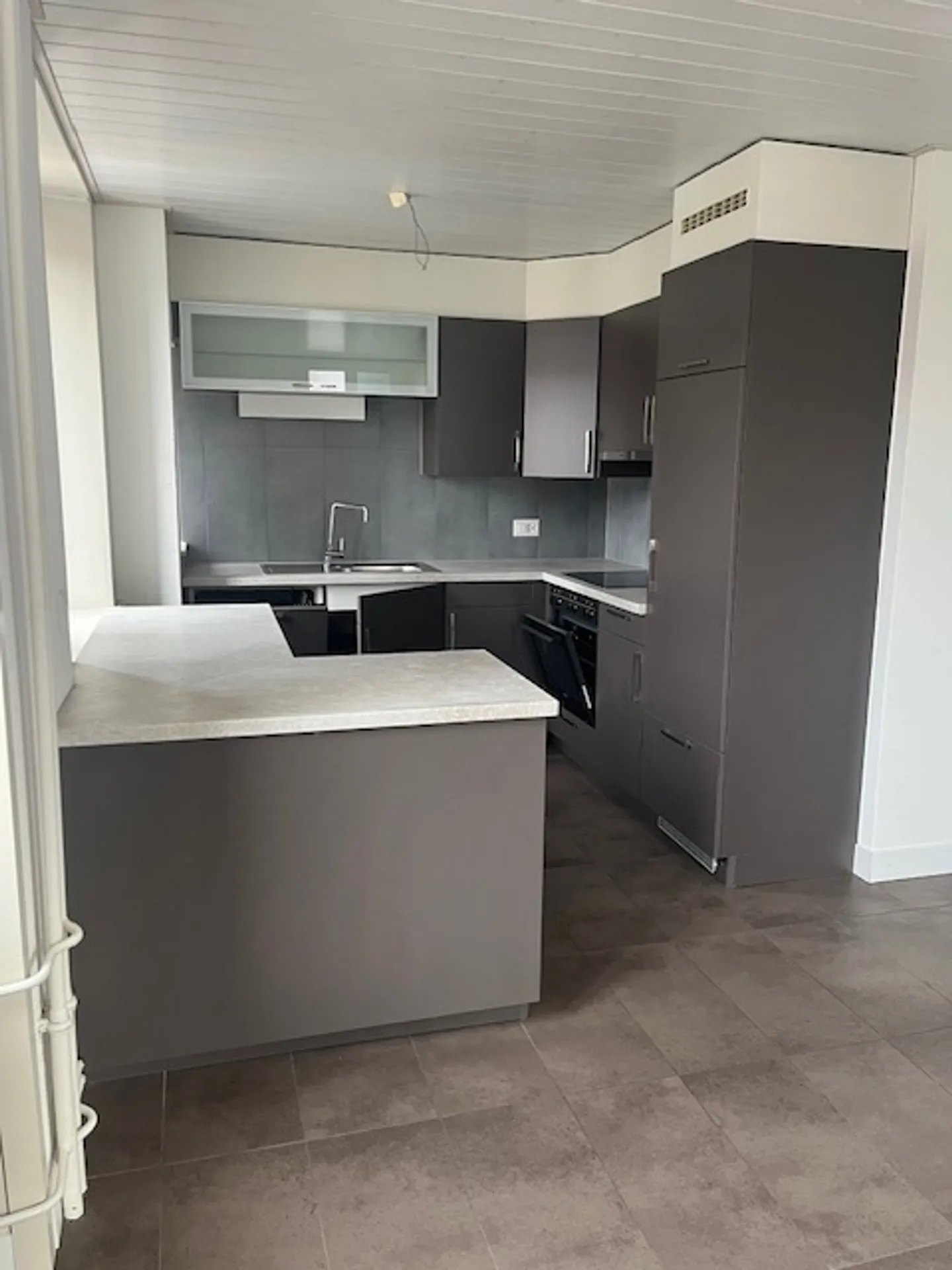 Apartment with 3 rooms on the 2nd floor - Photo 2 of 7