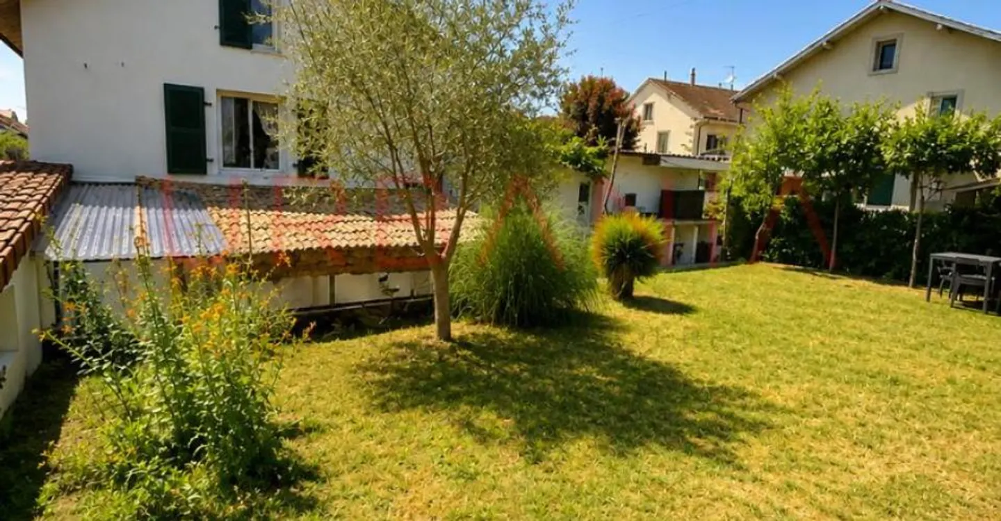 Charmantes Einfamilienhaus mit Garten und unabhängigem Studio - Foto 1 von 8