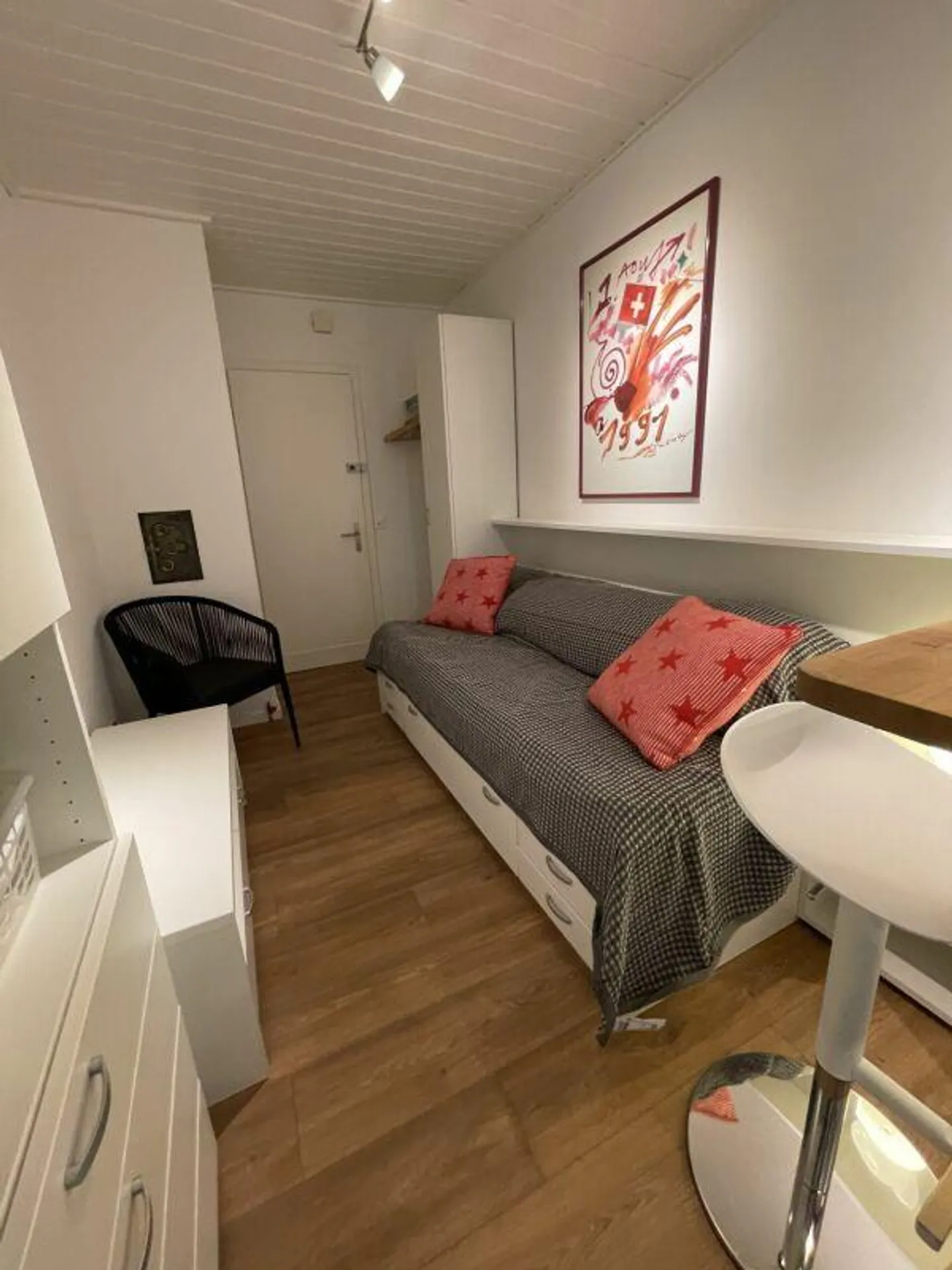 Appartement meublé de 1 pièce dans le quartier populaire de Gundeli - Photo 1 sur 7