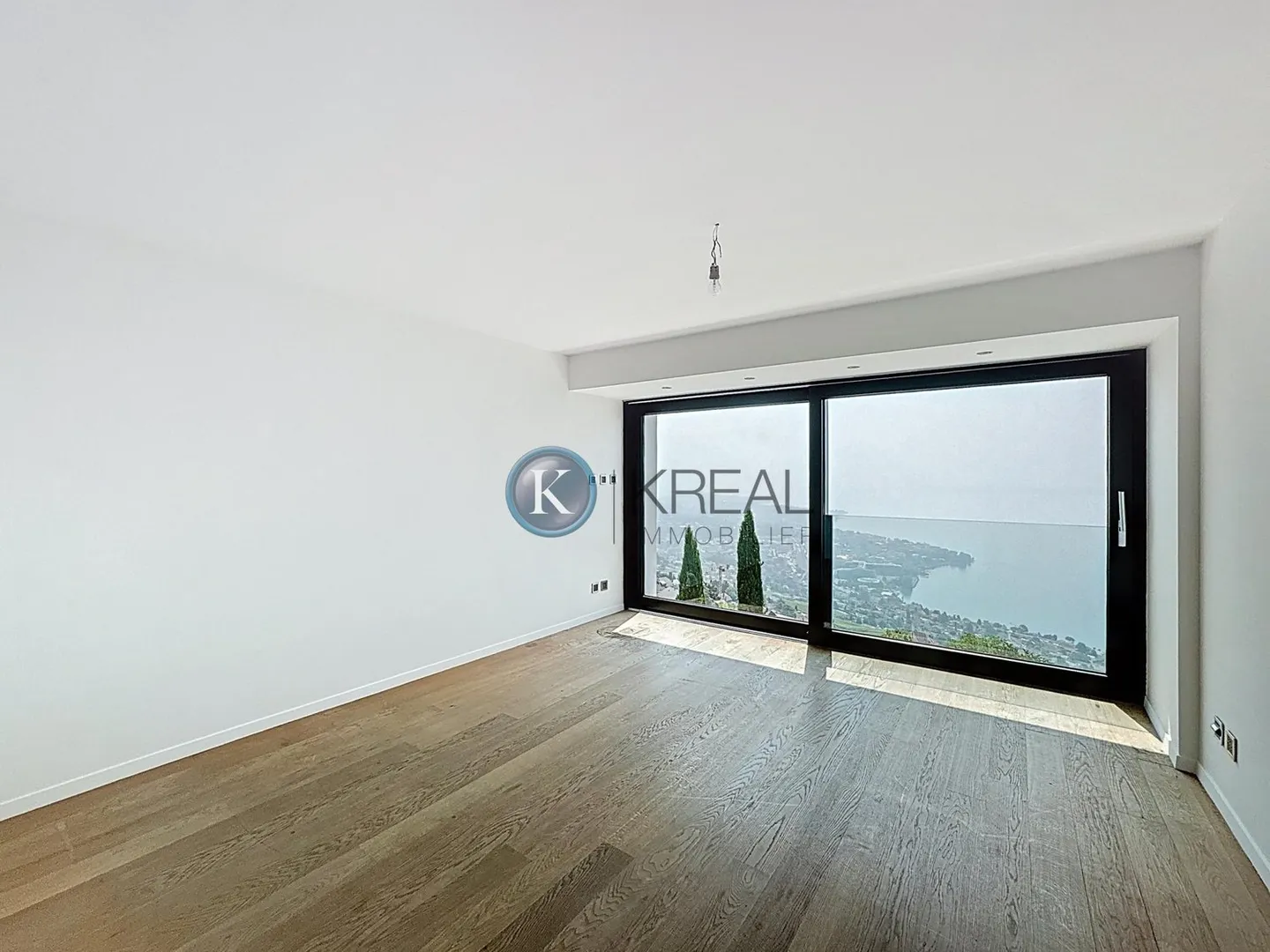 Außergewöhnliches Anwesen ? Panoramablick und hochwertige Ausstattung - Photo 11 of 13