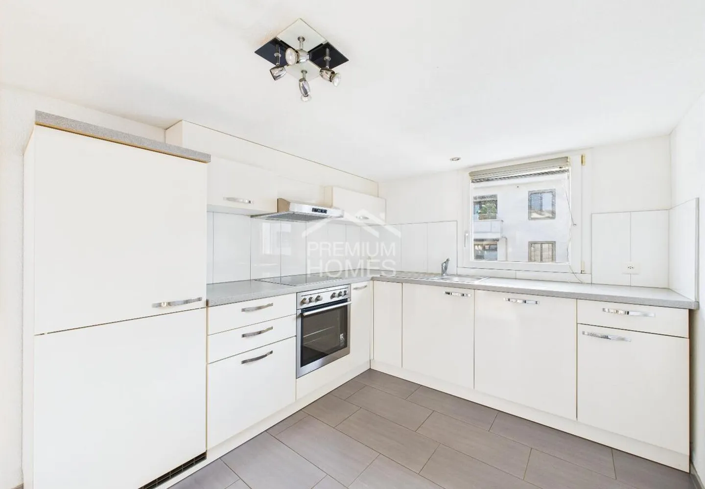 Investment opportunity with expansion reserve on the third floor - Photo 8 of 11