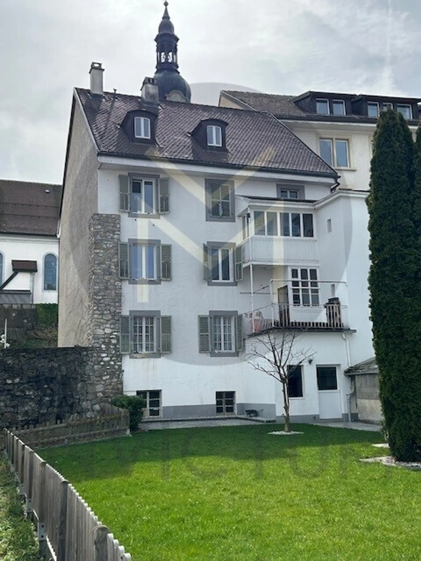 Appartement Central à Haut Rendement - Photo 1 sur 5