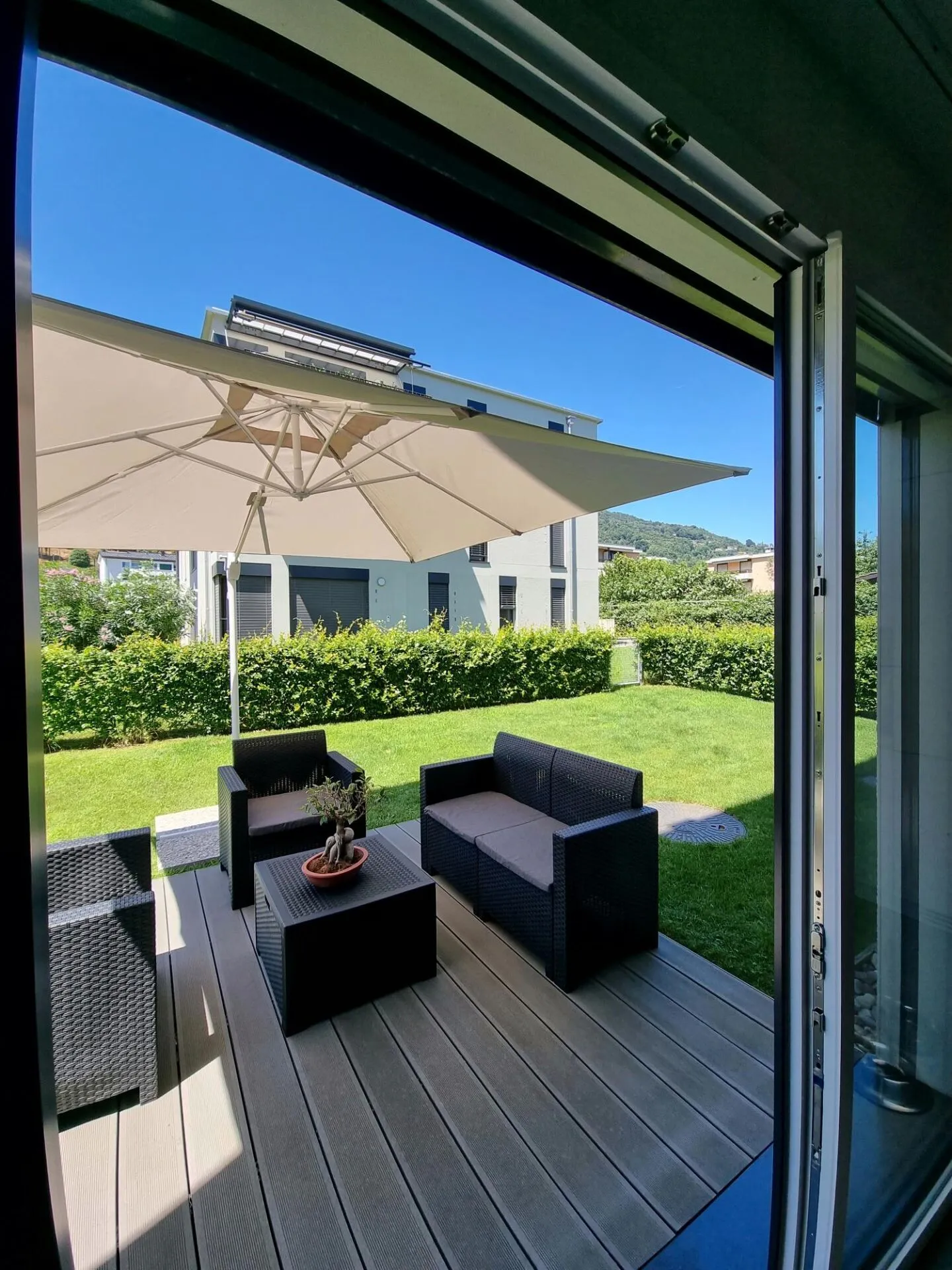 À louer dans un immeuble moderne récemment construit 2 1/2 pièces à Caslano - Photo 2 sur 6