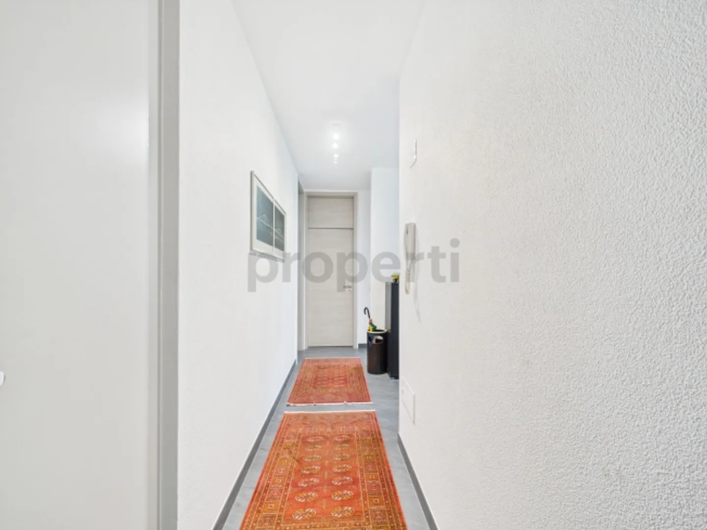 Renovierte 3.5-Zimmer-Wohnung – Zentrale Lage in Biasca - Foto 9 von 11