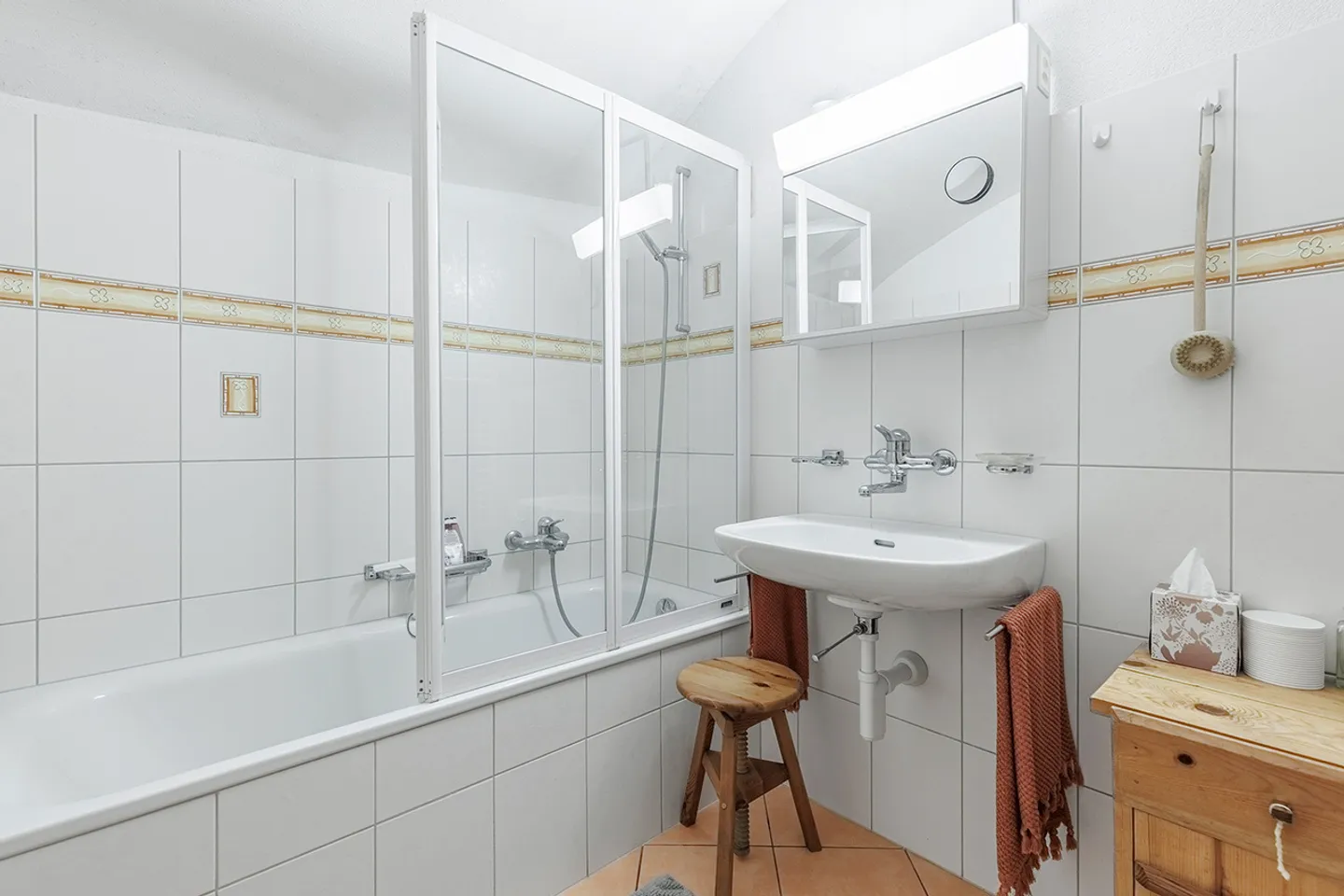 Geräumiges Engadinerhaus mit Potenzial - Foto 6 von 9