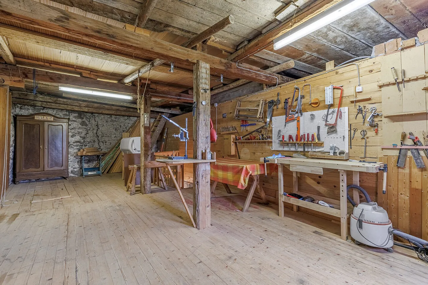 Geräumiges Engadinerhaus mit Potenzial - Foto 7 von 9