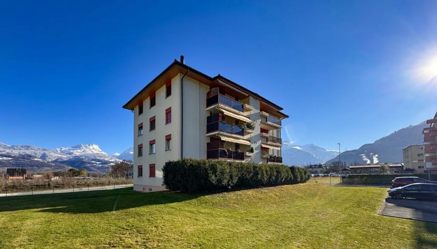 Appartamento moderno con 3 camere da letto e balcone, ristrutturato nel 2025 - Foto 14 di 14