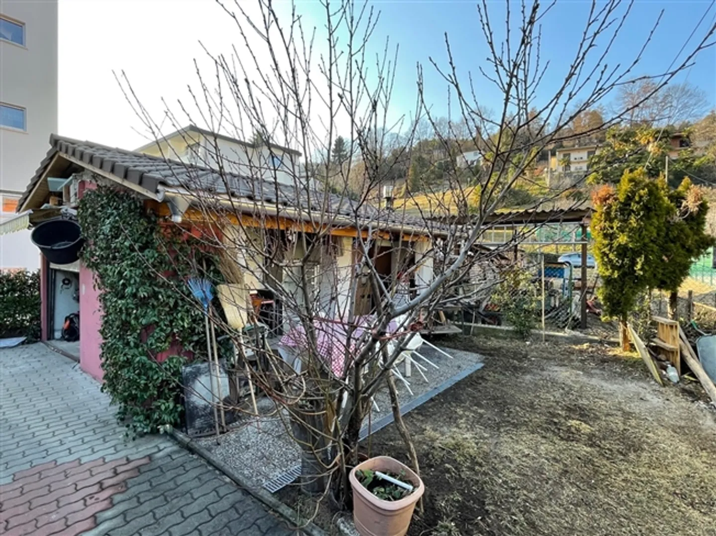 Three-Storey Family House with Garden - Photo 13 of 14