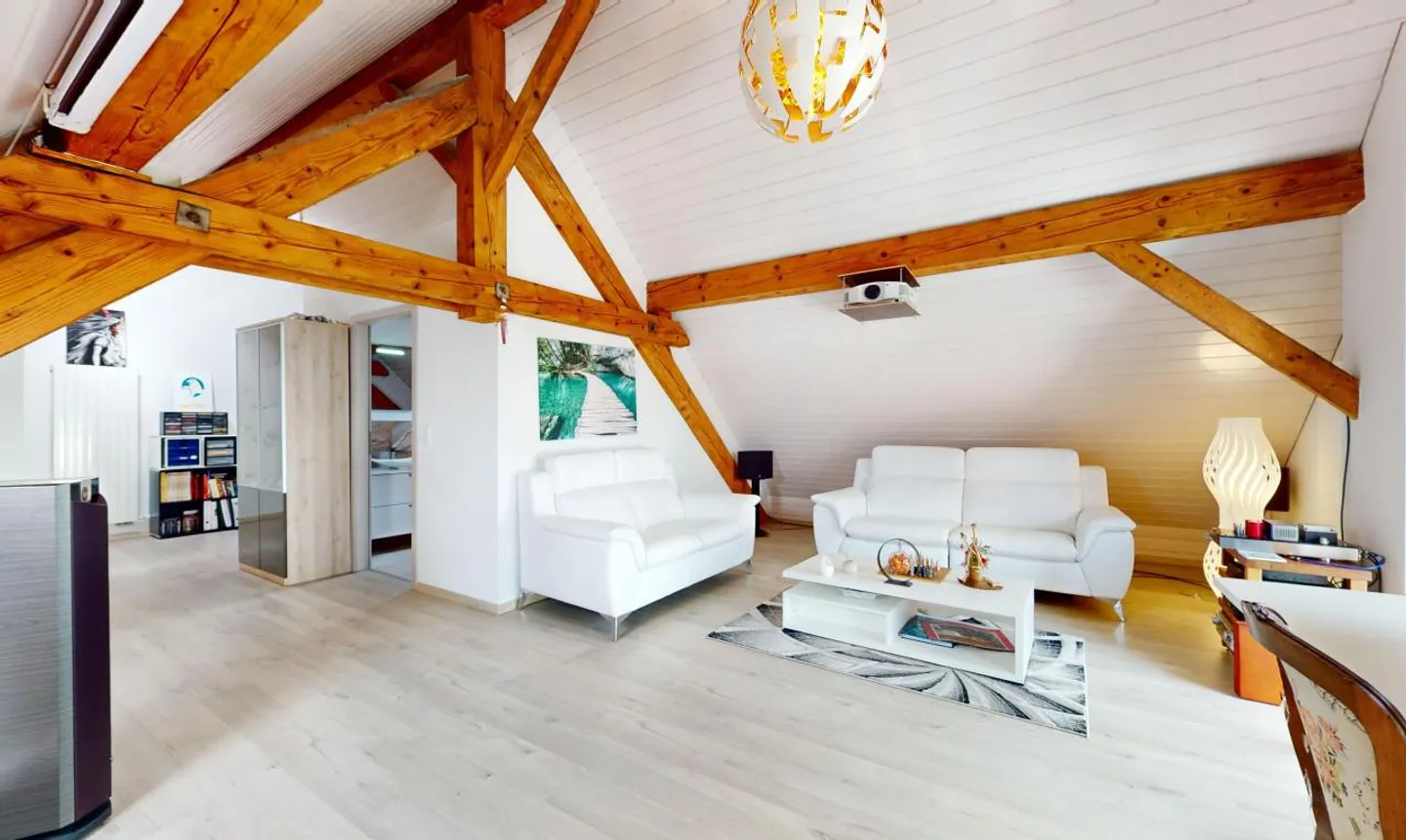 Stunning high-end duplex with 2 parking spaces in the communal garage! - Photo 10 of 13