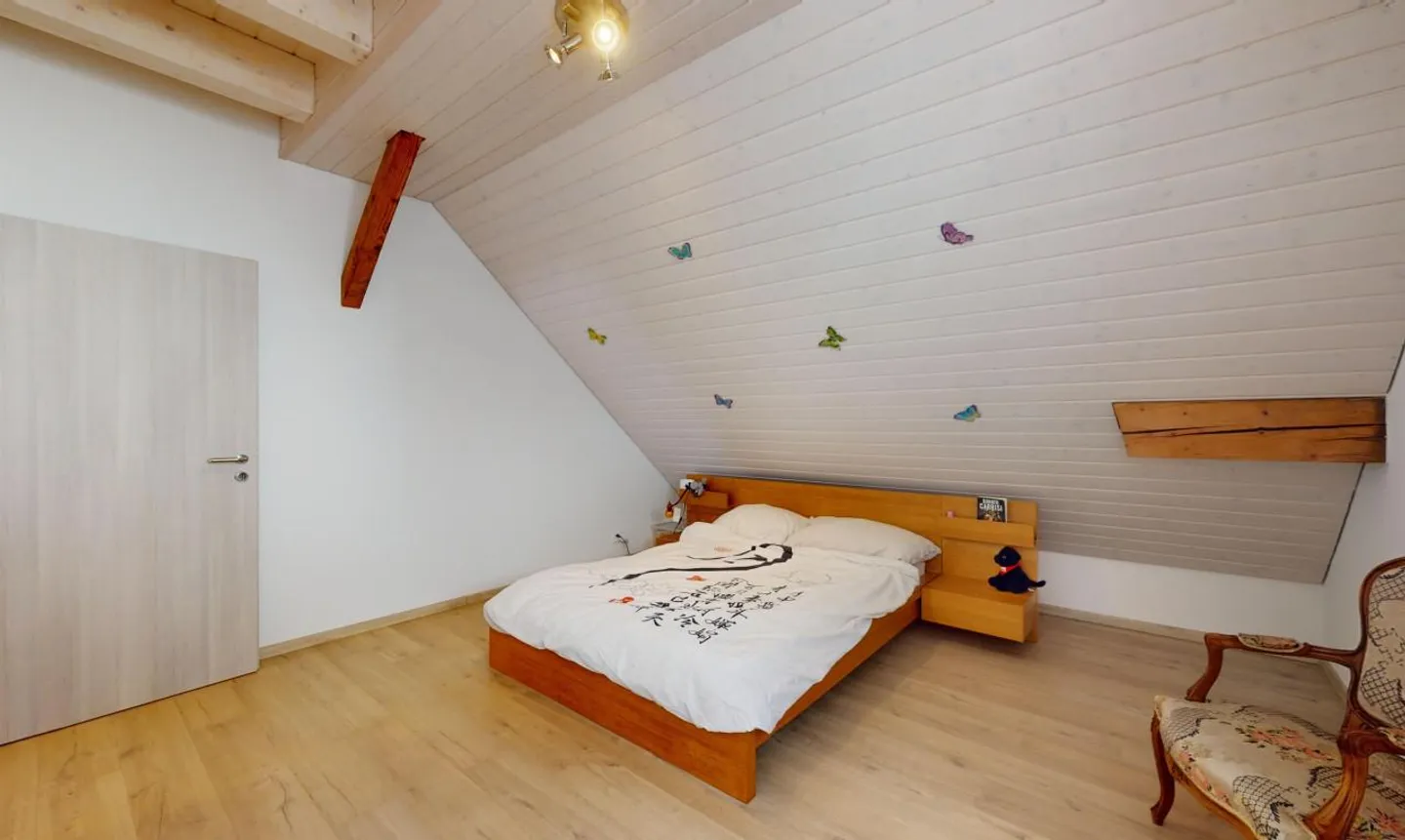 Stunning high-end duplex with 2 parking spaces in the communal garage! - Photo 5 of 13