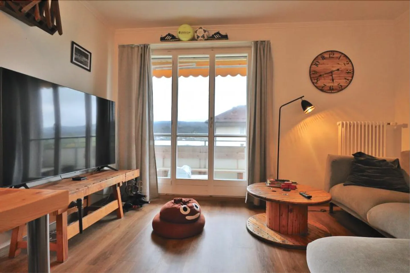 Appartement avec 4,5 pièces en PPE avec vue sur le lac - Photo 1 sur 13
