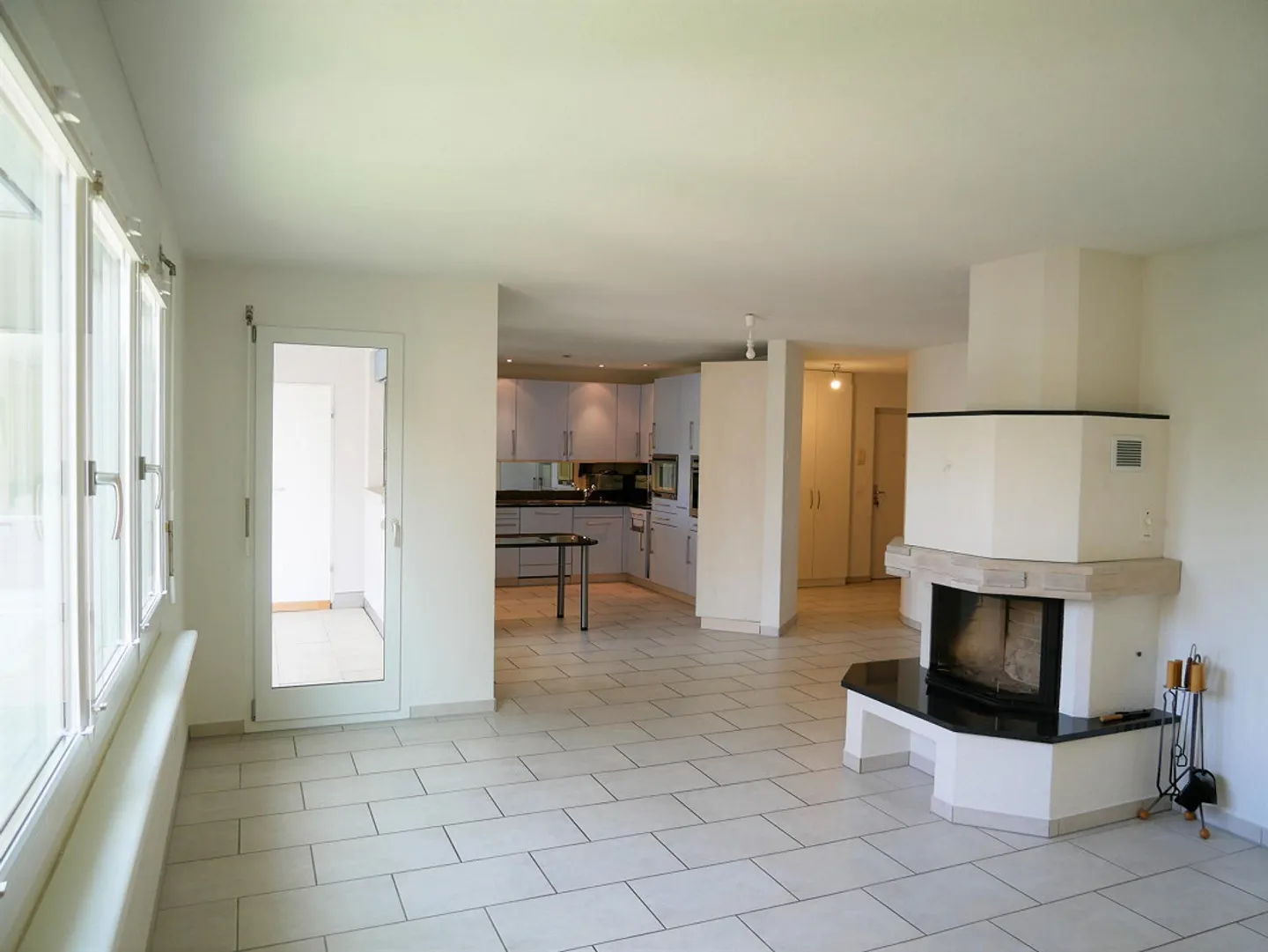 Appartement central avec standard de propriété - Photo 3 sur 15