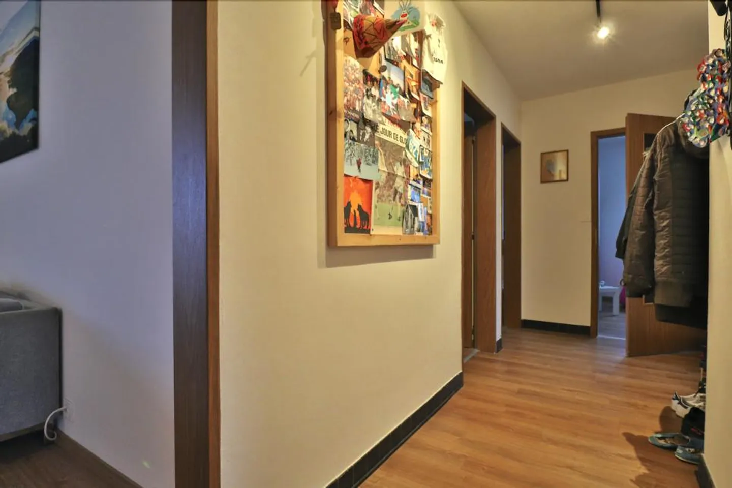 Appartement avec 4,5 pièces en PPE avec vue sur le lac - Photo 2 sur 13