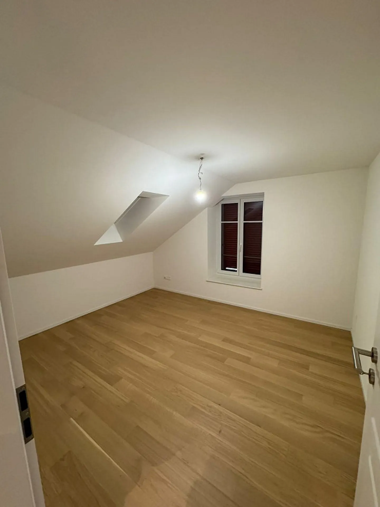 Charming 3.5-room apartment with stylish expansion! - Photo 5 of 6
