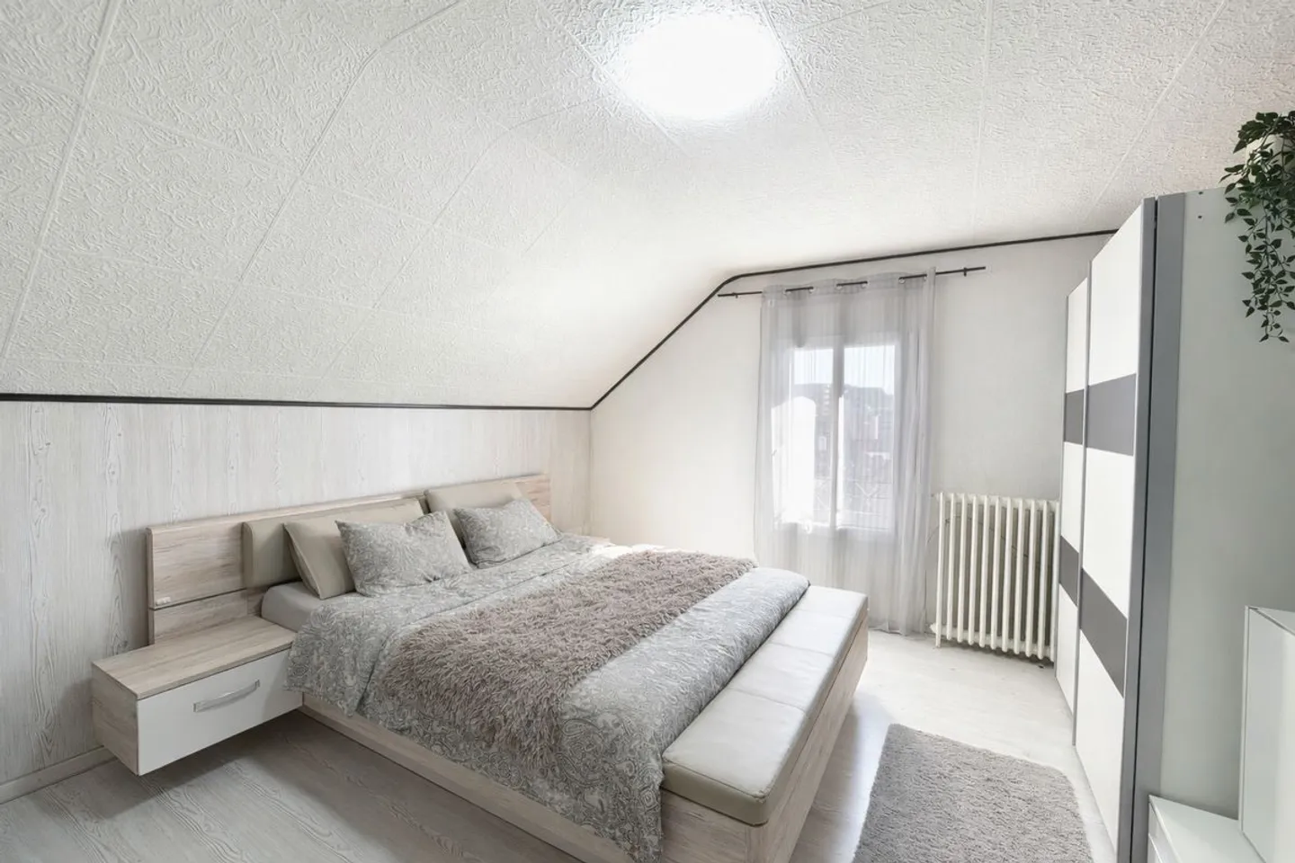 Familienvilla mit Möglichkeit für ein separates Studio - Photo 8 sur 12