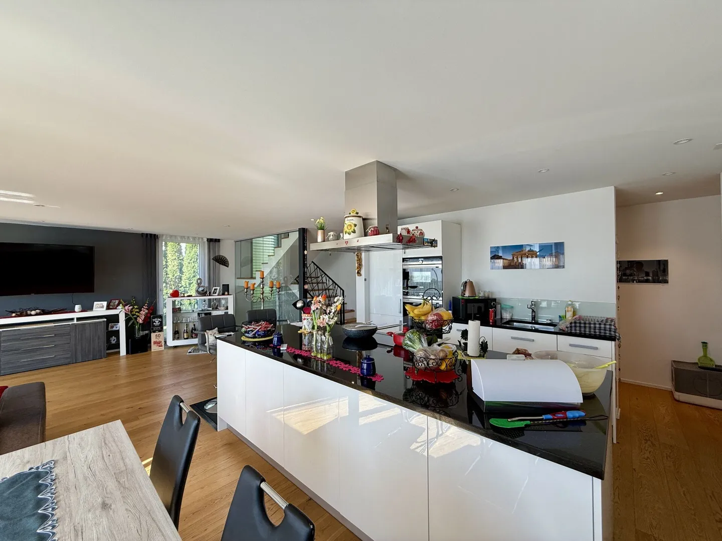 Modernes Familienparadies in Oensingen! 6.5-Zimmer Einfamilienhaus mit viel Platz und Charme - Foto 7 von 18
