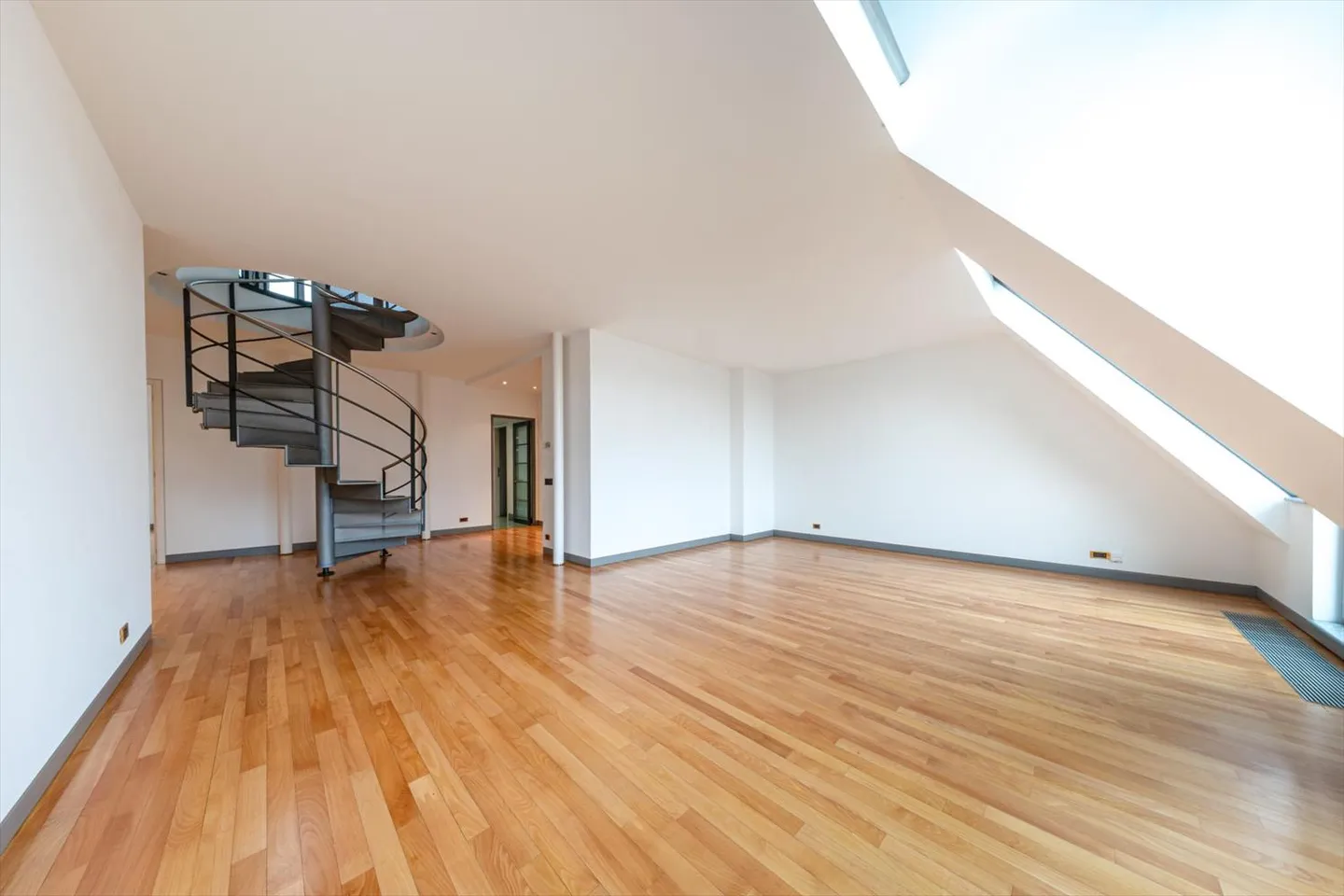 Duplex 8.5 pièces - Photo 11 sur 13