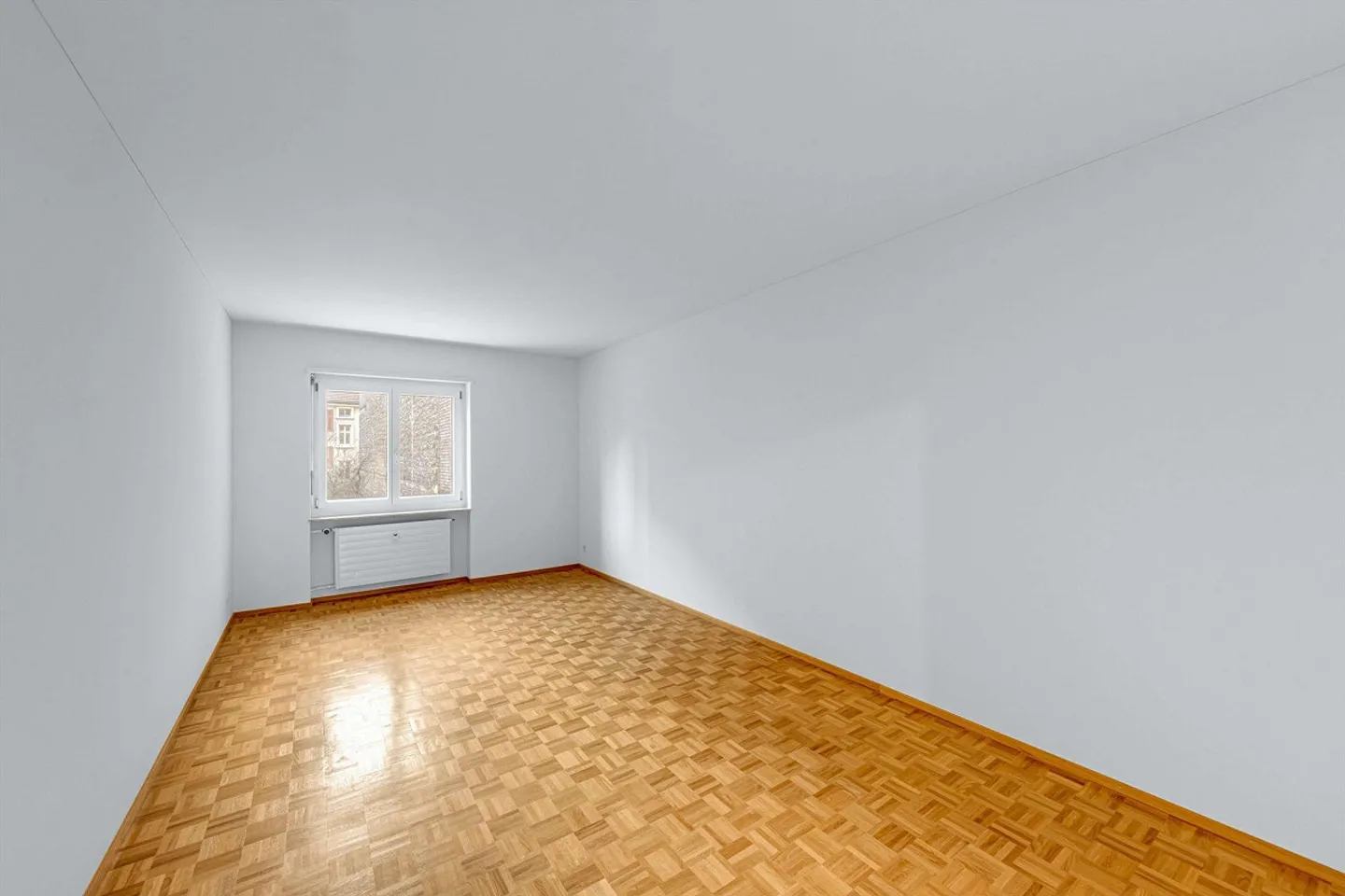 Spacious 4.5-room apartment in the Gundeldinger district, near... - Photo 8 of 13