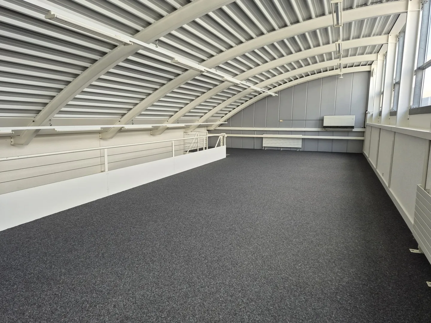 Espace de bureau attrayant dans la zone industrielle André-Piller - Photo 4 sur 13