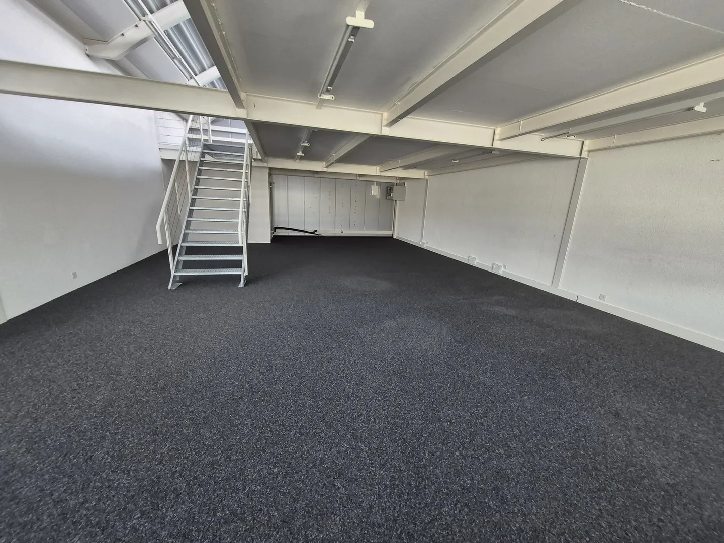 Espace de bureau attrayant dans la zone industrielle André-Piller - Photo 7 sur 13