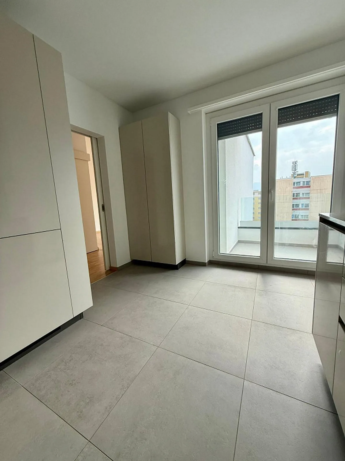 Viganello - Affittasi luminoso 5.5 locali - Foto 7 di 13