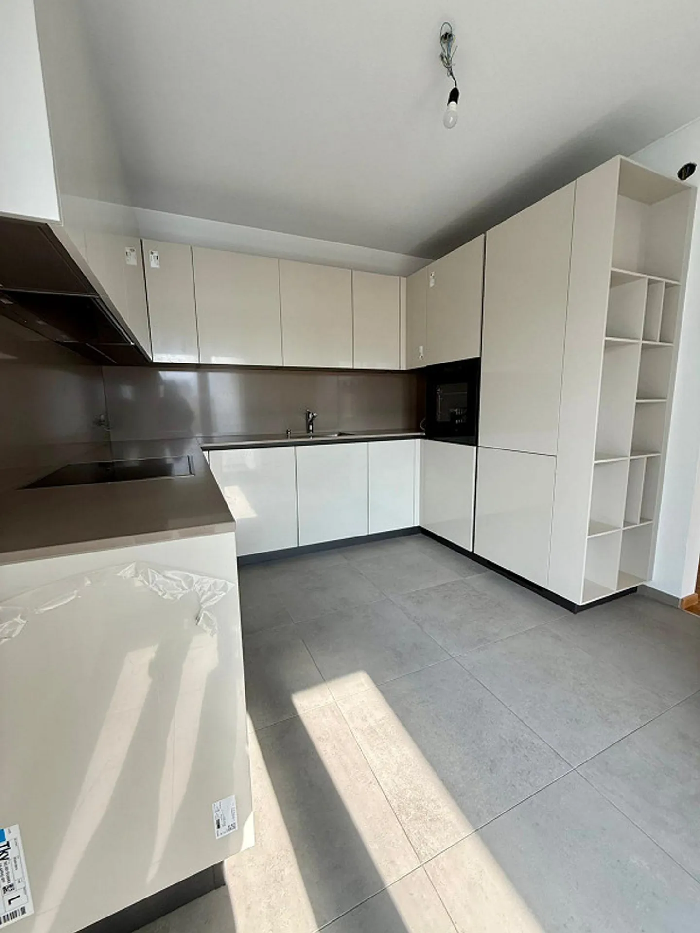 Viganello - Affittasi luminoso 5.5 locali - Foto 4 di 13