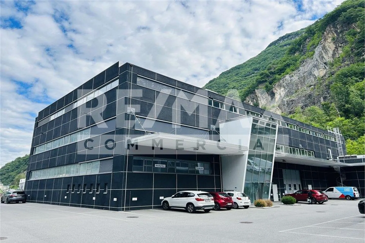 Zu verkaufen: Geräumiger Gewerberaum im Zentrum CAST-CASTIONE - Foto 1 von 13