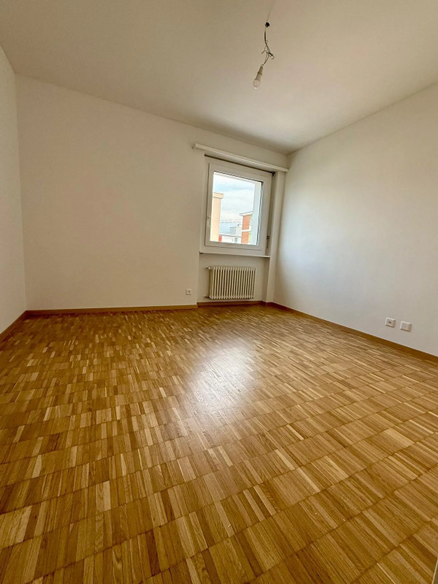 Viganello - Affittasi luminoso 5.5 locali - Foto 11 di 13