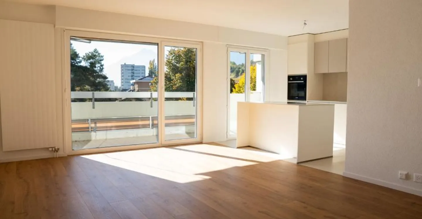 Wunderschöne Renovierung einer 3,5-Zimmer-Wohnung in Sion - Foto 2 von 8