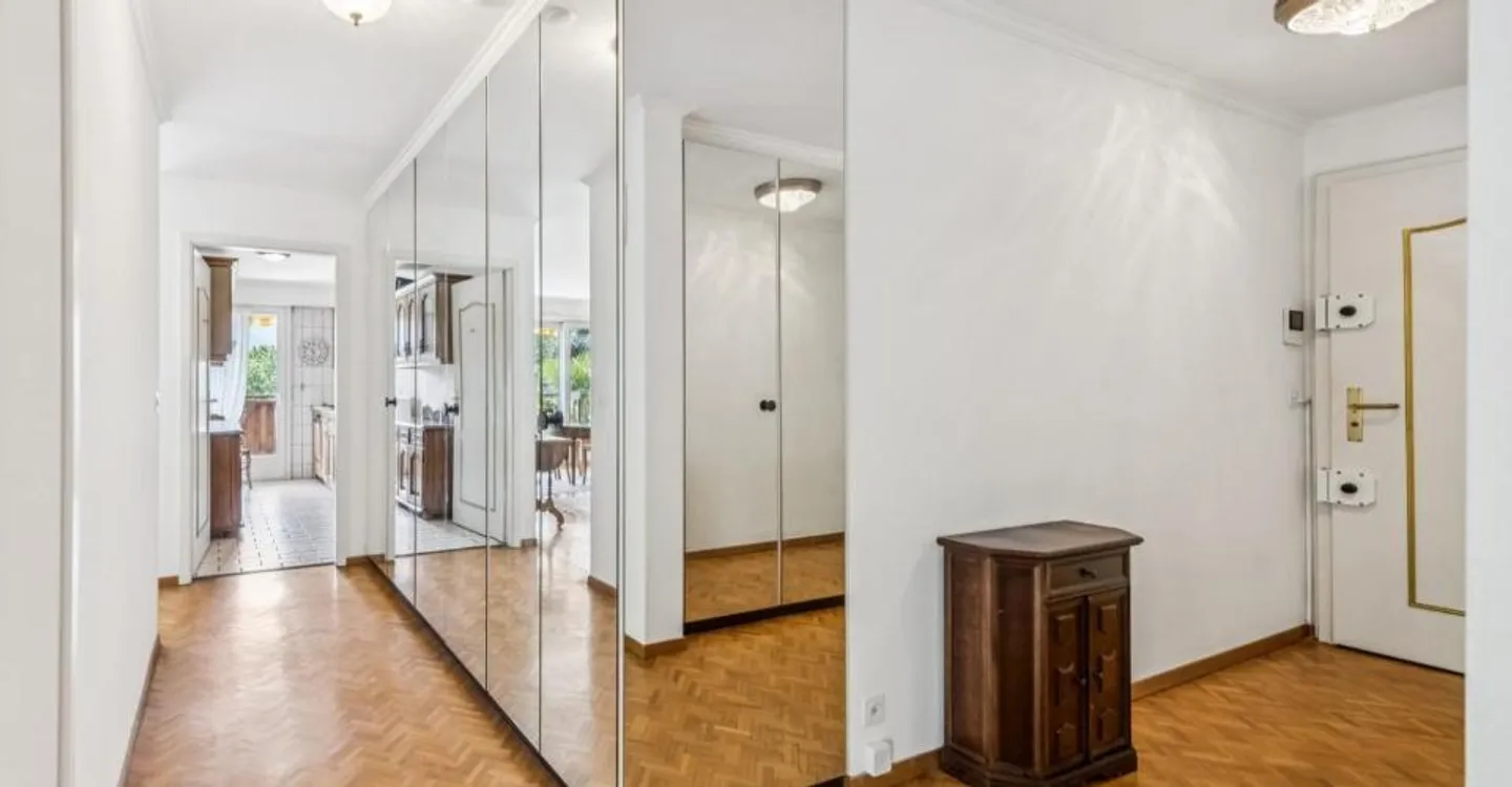 Ideale Lage für diese charmante 3,5-Zimmer-Wohnung mit Seeblick - Foto 7 von 12