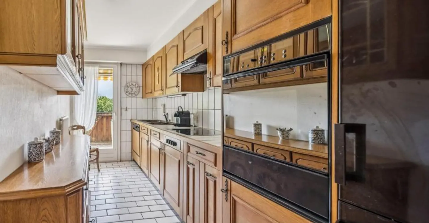 Ideale Lage für diese charmante 3,5-Zimmer-Wohnung mit Seeblick - Foto 6 von 12