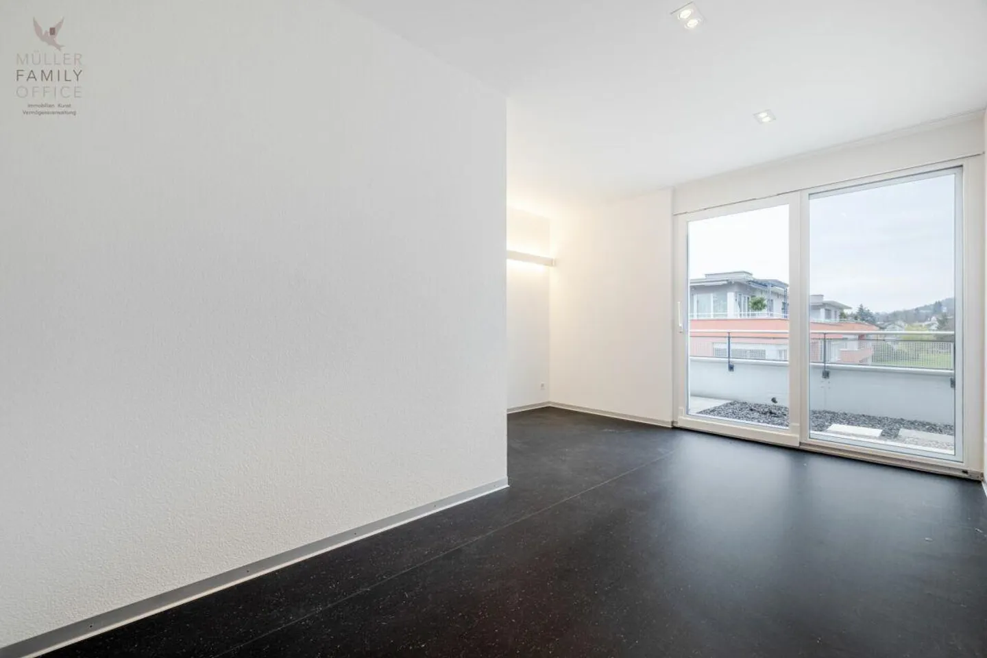 Élégance tranquille avec vue - Appartement en attique de 5 1/2 pièces avec vue... - Photo 9 sur 13