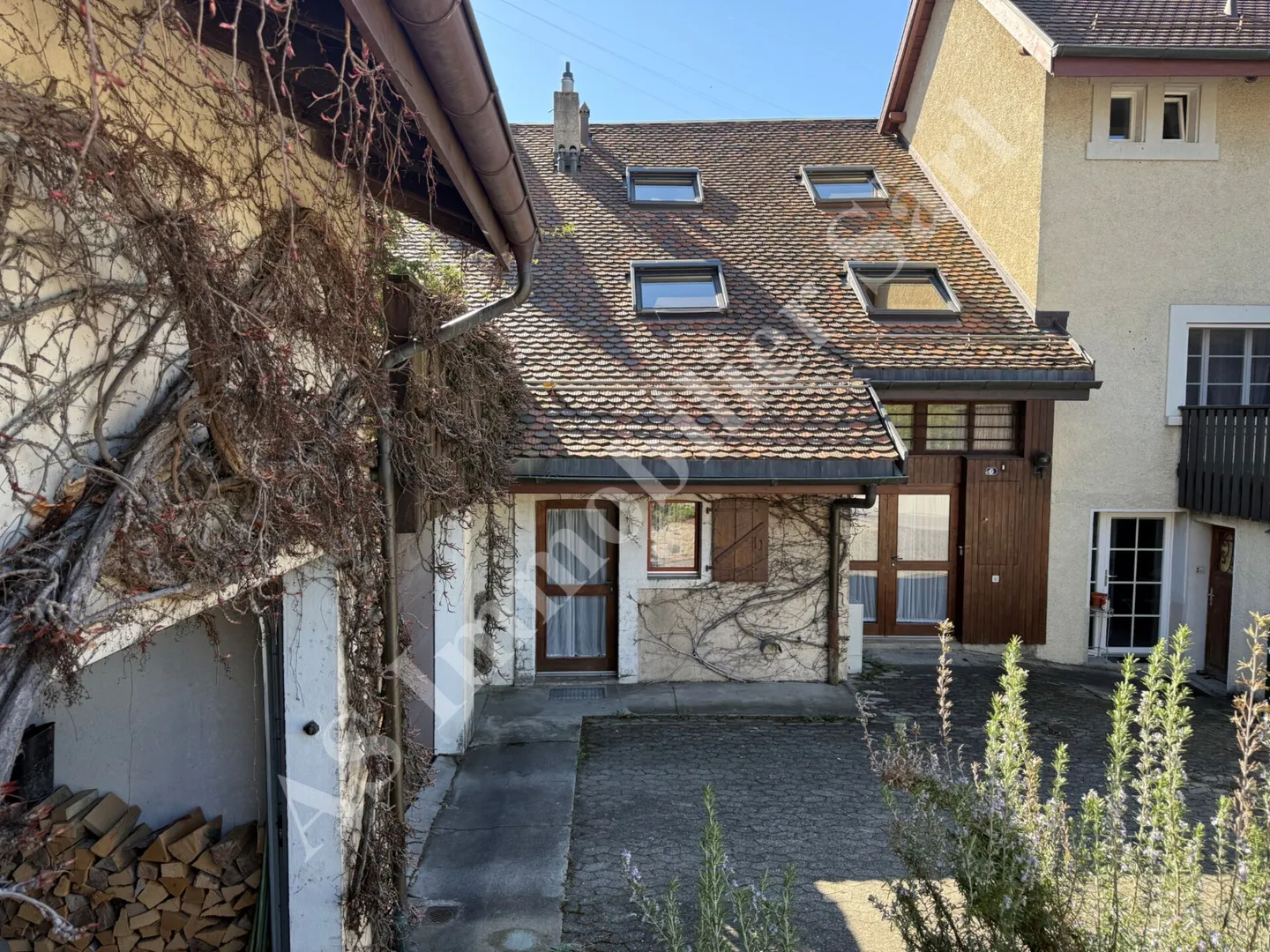 Außergewöhnliche Lage in der Nähe aller Annehmlichkeiten - Foto 14 von 15