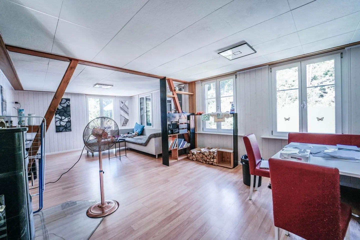 Two-family house in a quiet and friendly location - Photo 2 of 13