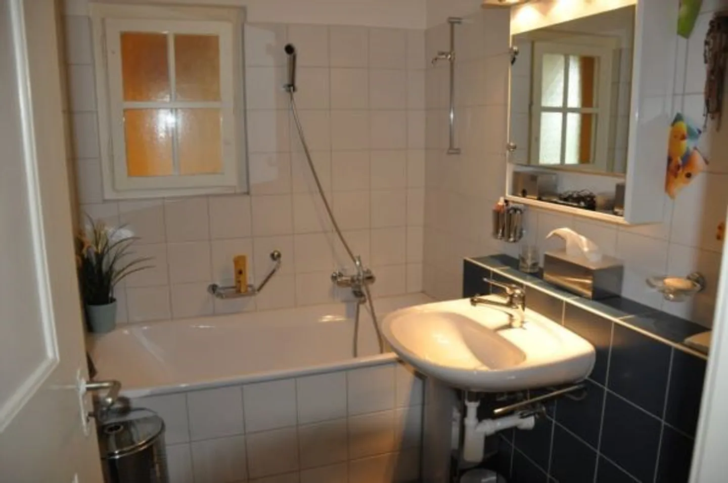 Charmante Wohnung in historischem Gebäude - Foto 9 von 13