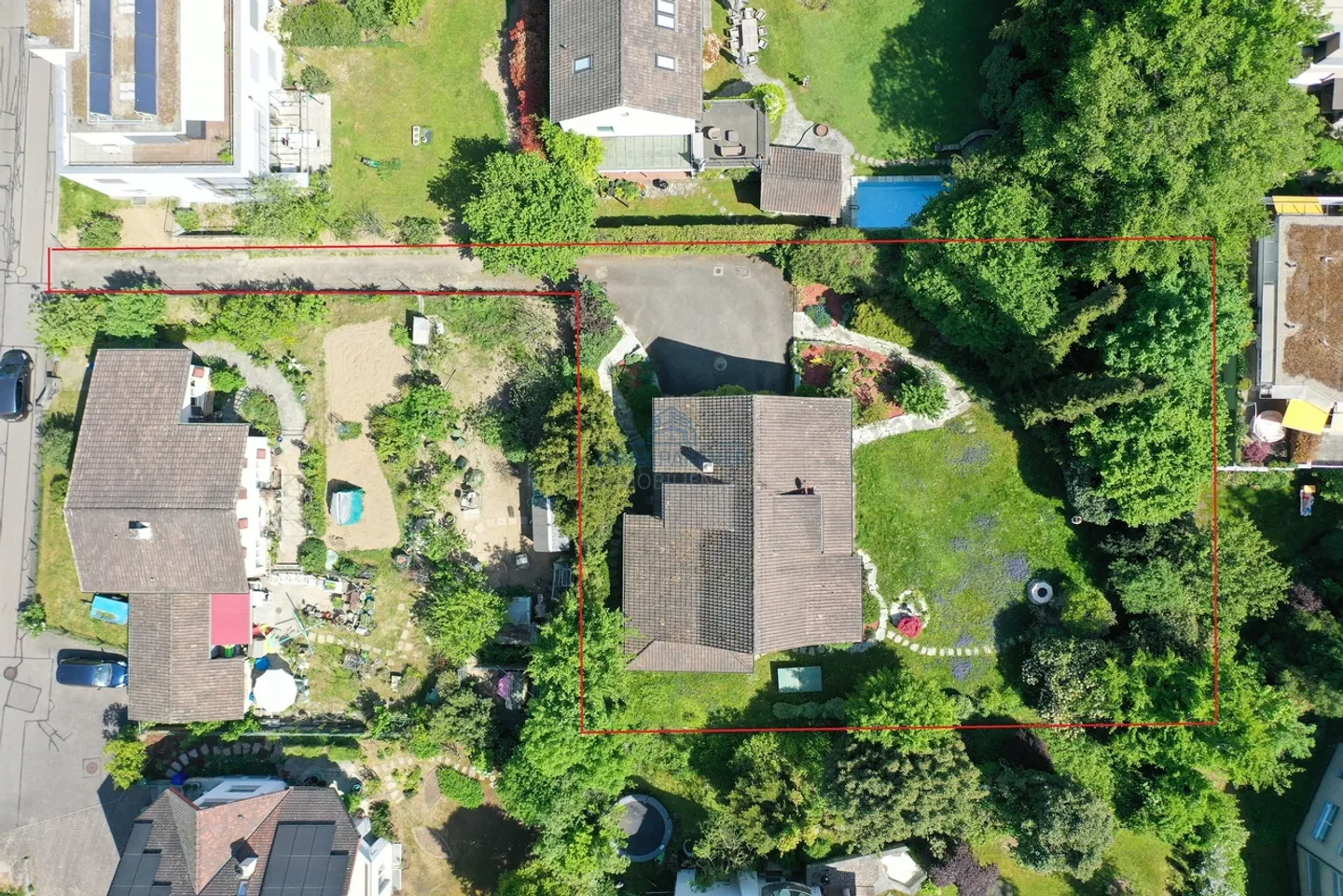 Charmantes Familienhaus in Bottmingen - Foto 3 von 12