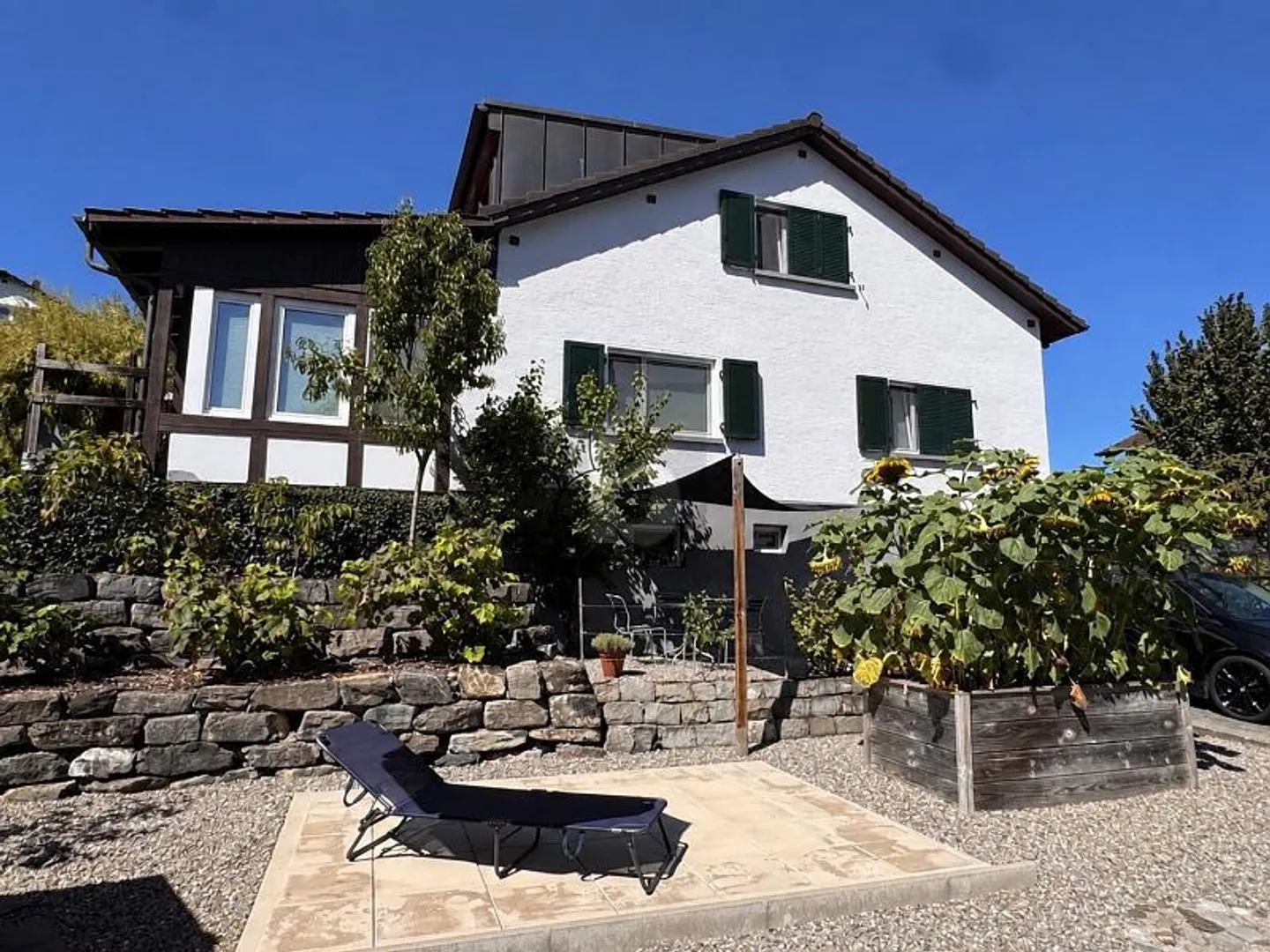 MODERNE, BIEN ENTREPRISE ET FAMILIALE - Photo 1 sur 5