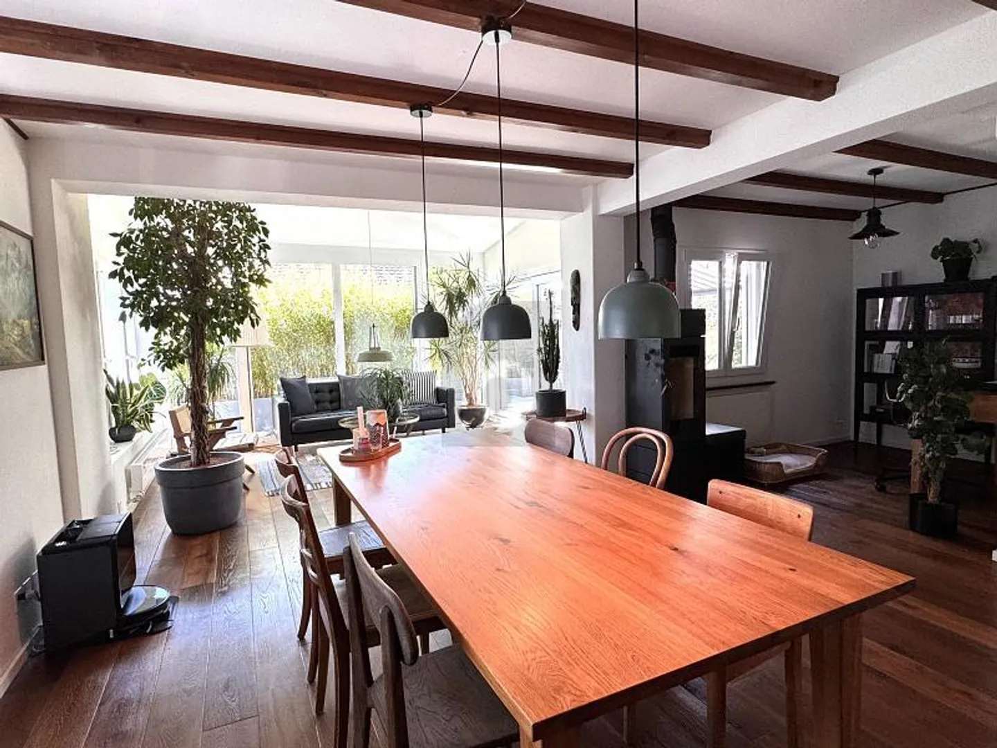 MODERNE, BIEN ENTREPRISE ET FAMILIALE - Photo 2 sur 5