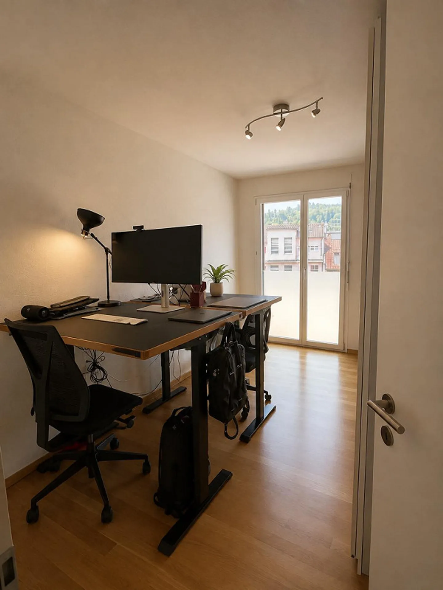 Appartamento duplex con balcone e terrazza sul tetto nel cuore di Lucerna - Foto 12 di 18