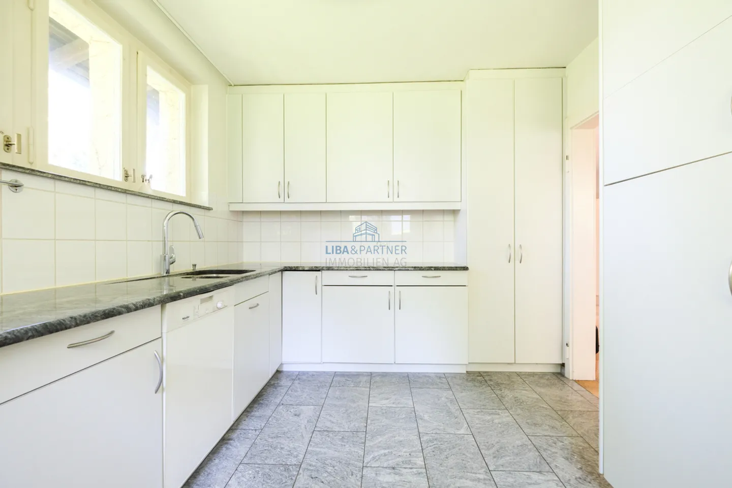 Charmantes Familienhaus in Bottmingen - Foto 6 von 12