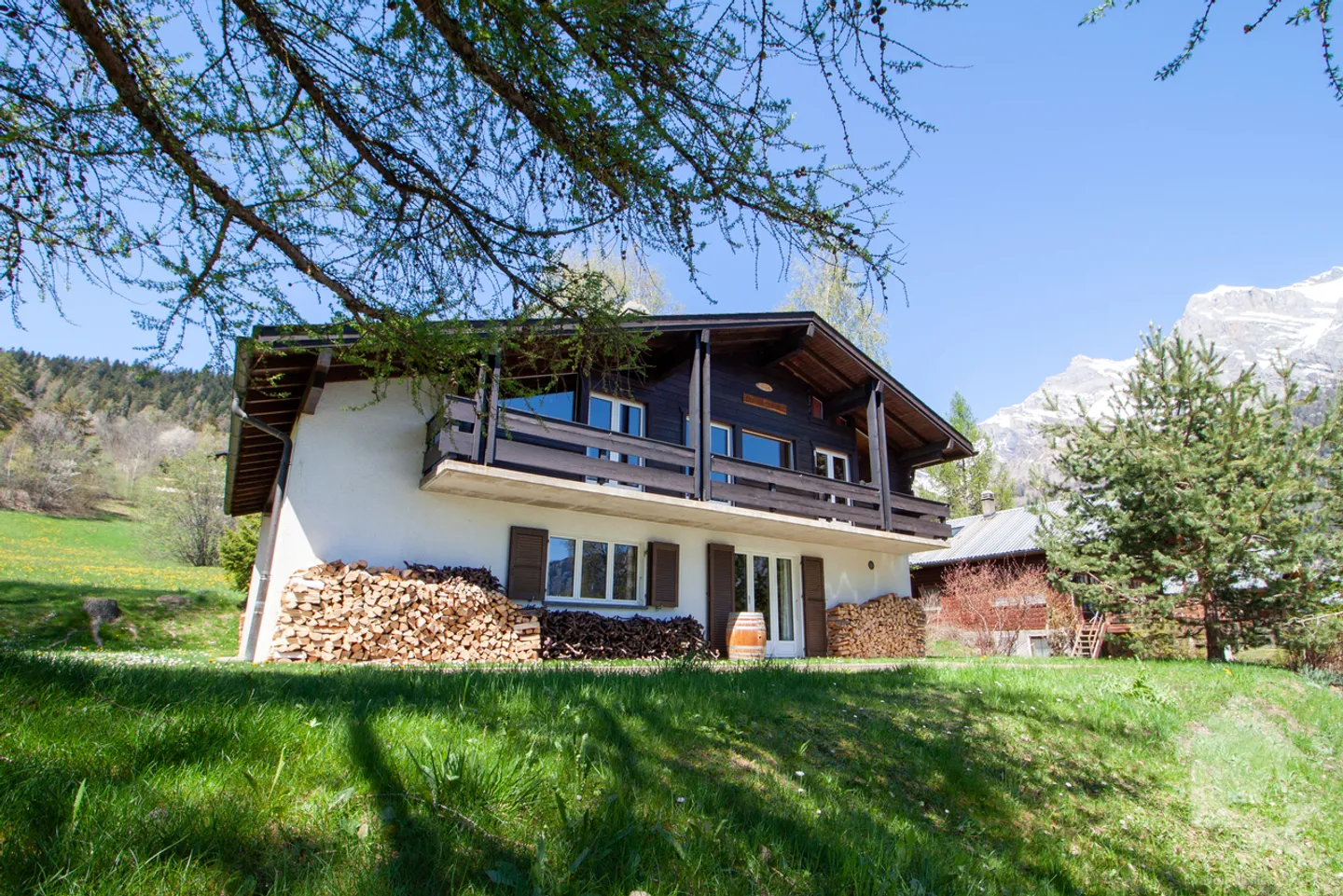 «Magnifico chalet a 5 minuti dalle terme e dalle piste da sci» - Foto 1 di 49