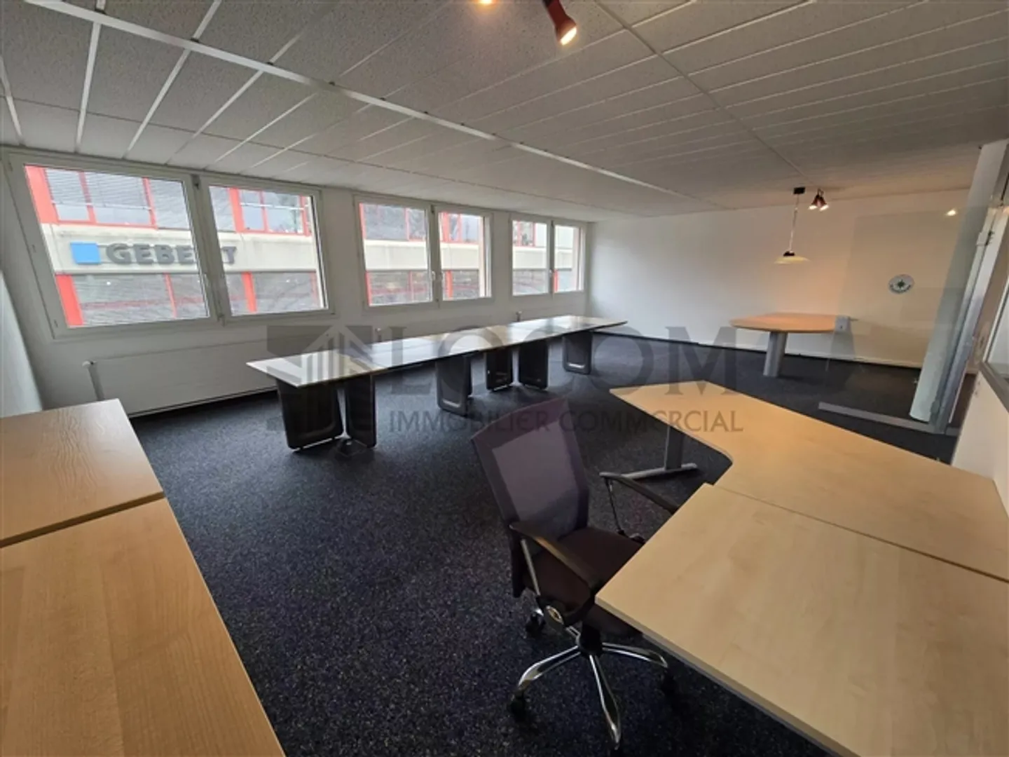 "Spaces for Rent in a Serviced Building" - Photo 3 of 13