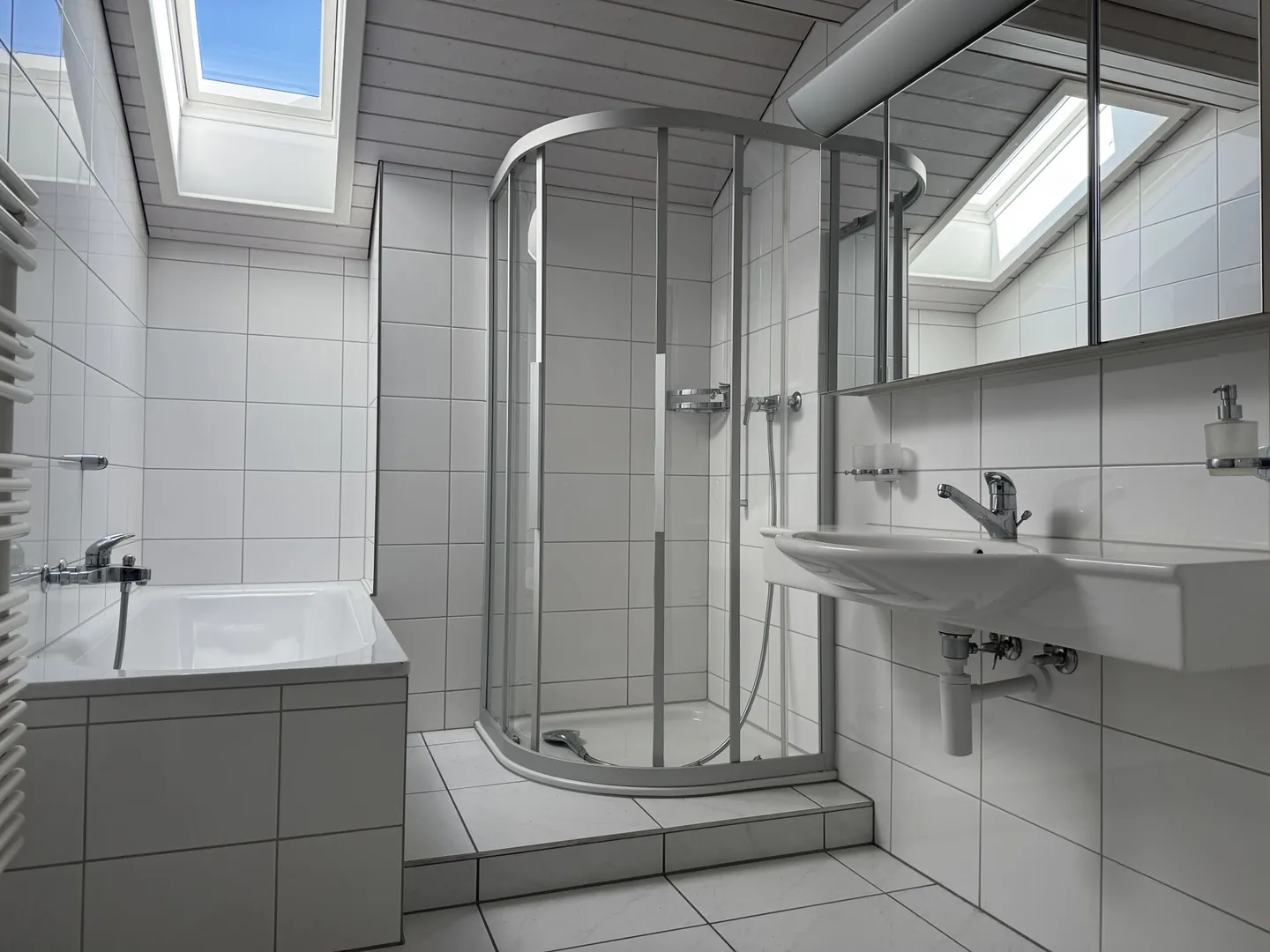 Exclusive attic apartment in Sursee - Photo 9 of 11